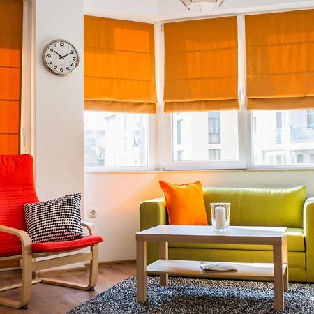 Apartment Near To Grand Hotel Plovdiv Luaran gambar